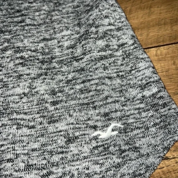 gray top - Picture 4 of 5